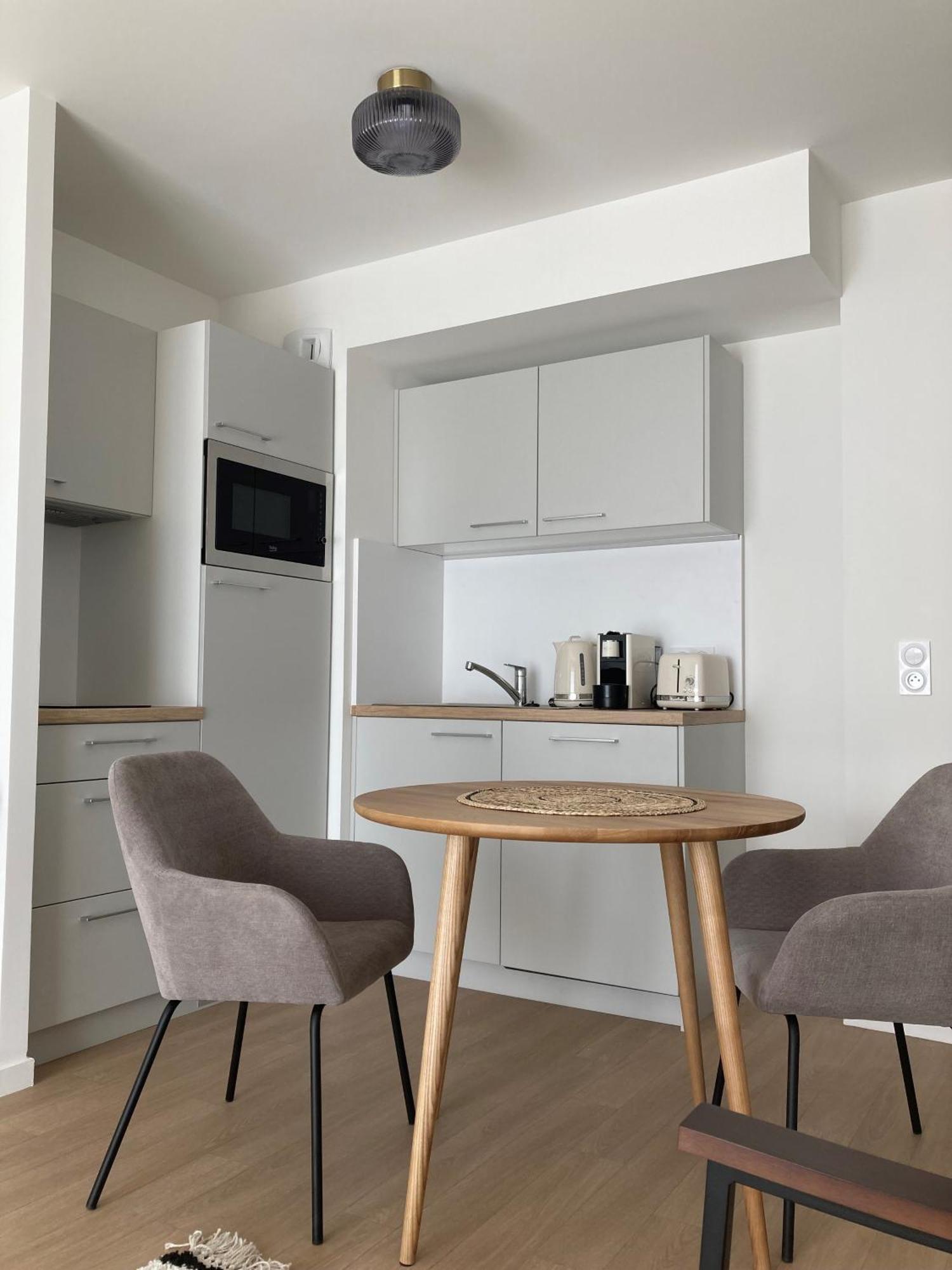Cazam Paris Saint Ouen Aparthotel ภายนอก รูปภาพ