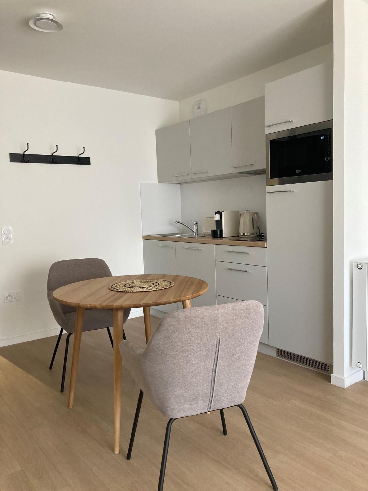 Cazam Paris Saint Ouen Aparthotel ภายนอก รูปภาพ